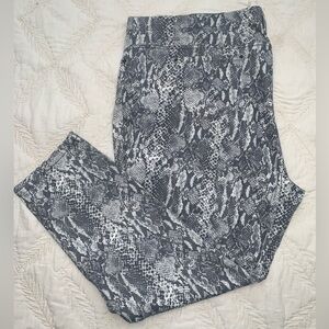 Terra & Sky Snakeskin Print Leggings - Size 4X (28-30W)